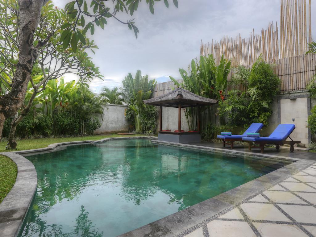 Villa Fanisa Kuta Lombok Rum bild