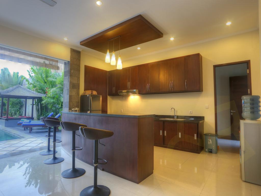Villa Fanisa Kuta Lombok Rum bild