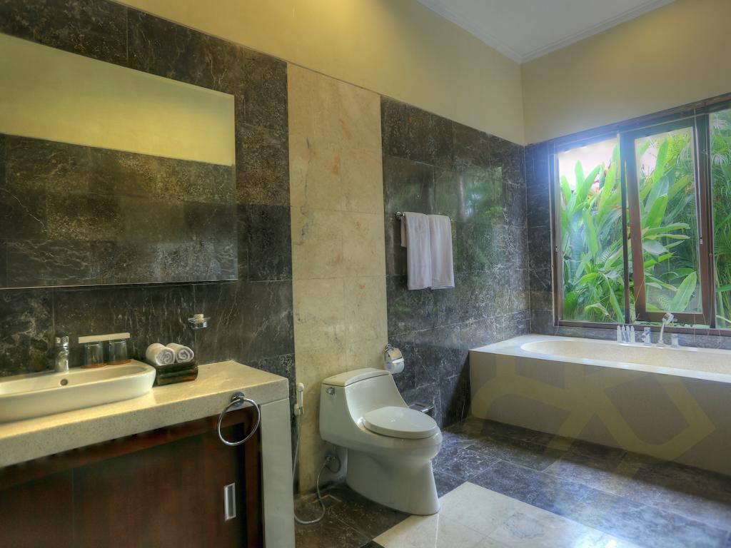 Villa Fanisa Kuta Lombok Rum bild