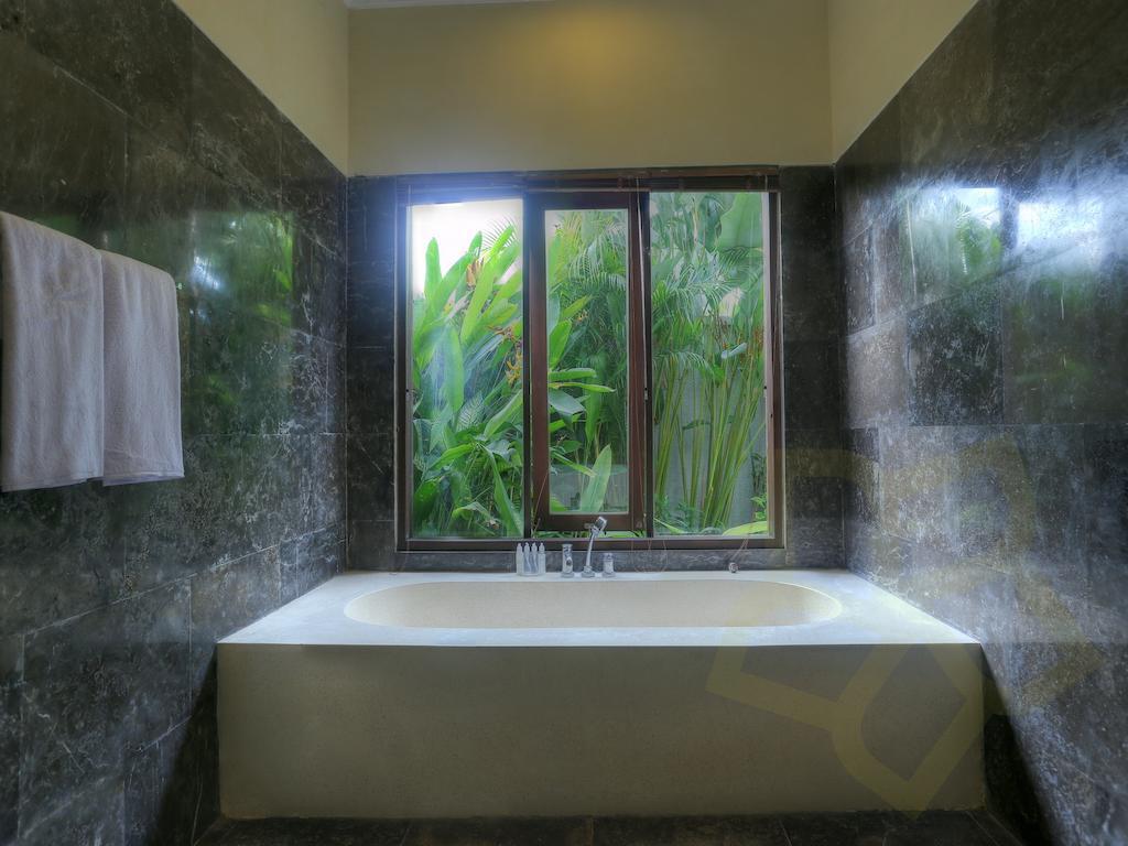 Villa Fanisa Kuta Lombok Rum bild