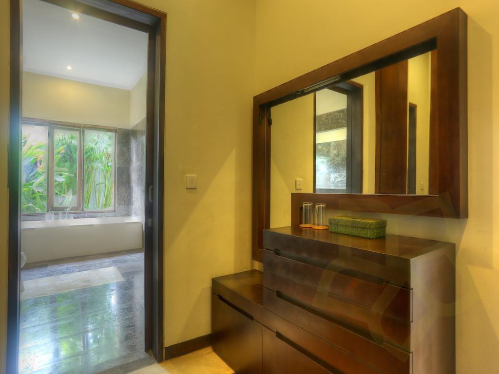 Villa Fanisa Kuta Lombok Rum bild