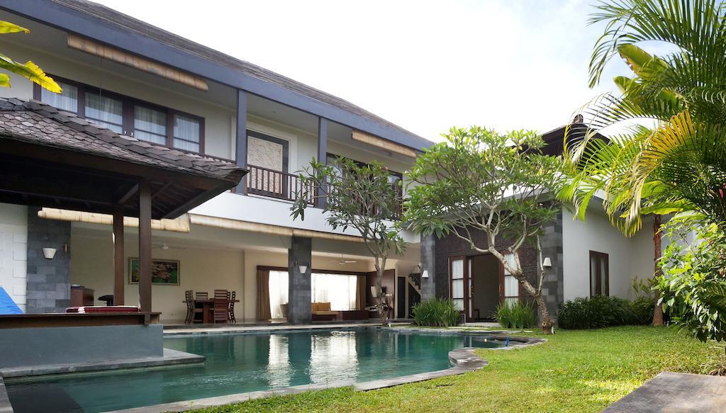 Villa Fanisa Kuta Lombok Rum bild
